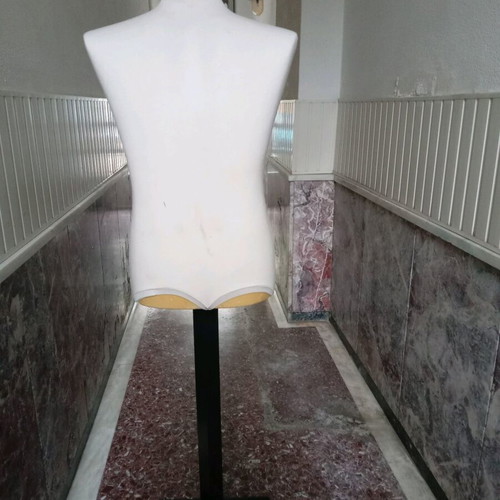 Sewing mannequins used, pack of 4, for display