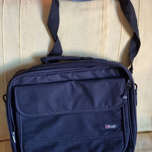 Trust briefcase new