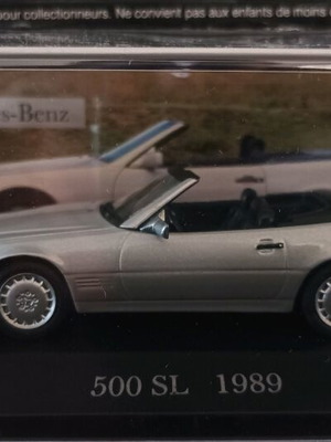 Μεταλλική μινιατούρα Mercedes 500 SL 1/43 σφραγισμένη, καινούργια