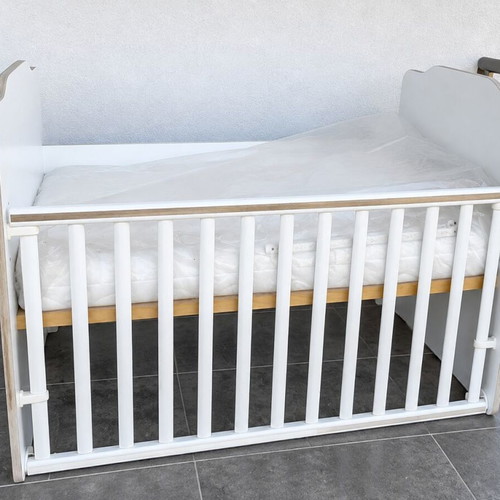 Lorelli Dream New 60×120 multifunctional 3-in-1 baby cot with new mattress