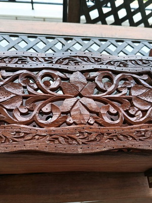 Handmade Skyrian Wooden Newspaper and Magazine Holder like new, vintage floral carving