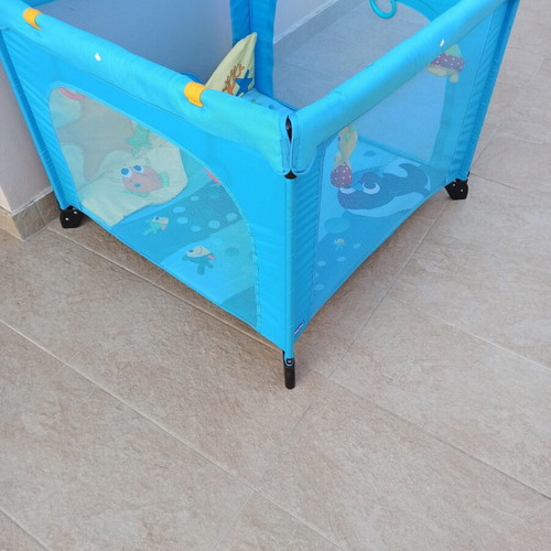 Playpen used, very good condition with side zipper