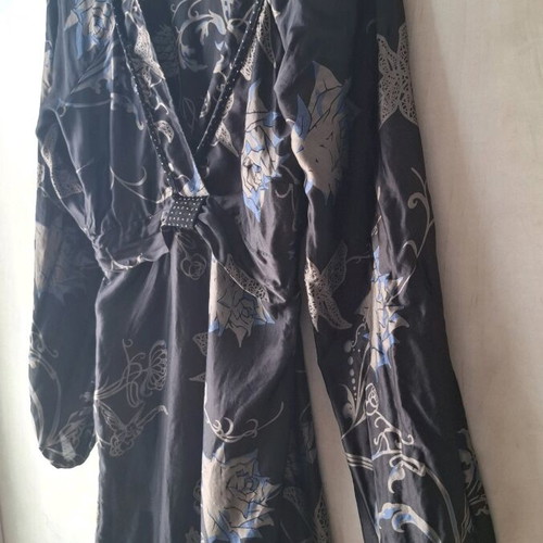 Silk short dress Divina like new, size S/M, black and beige