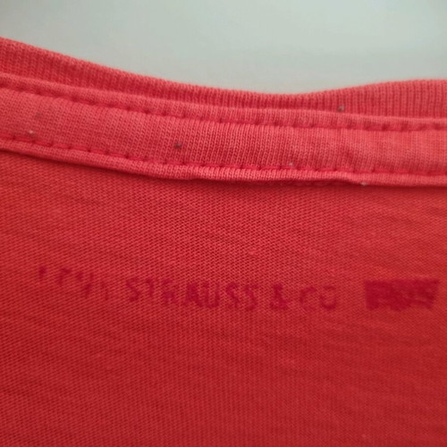 Levi's men red striped t-shirt L like new