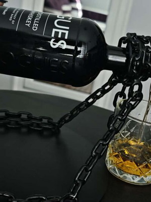 Levitating Bottle Stand new, chain holder for whiskey and wine