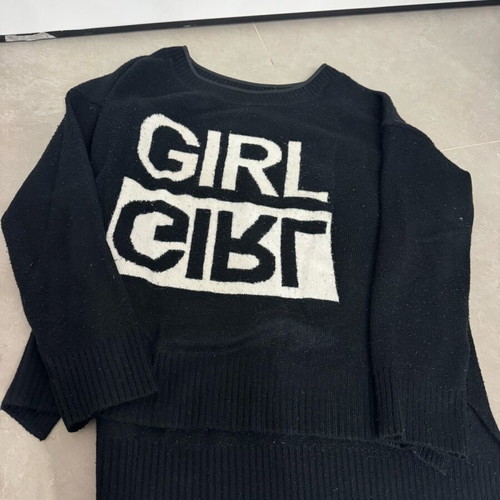 Clothes like new in excellent condition
