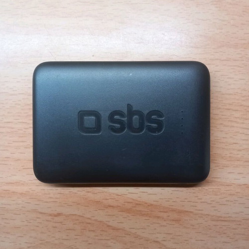 SBS Power Bank 5000 mAh like new, portable with USB and Micro USB ports