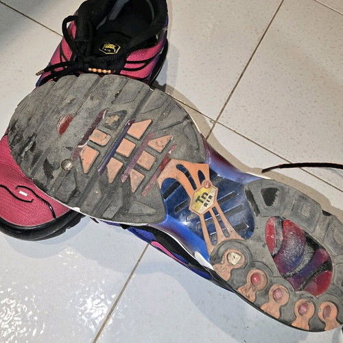 Trainers used, athletic style, size 46.5