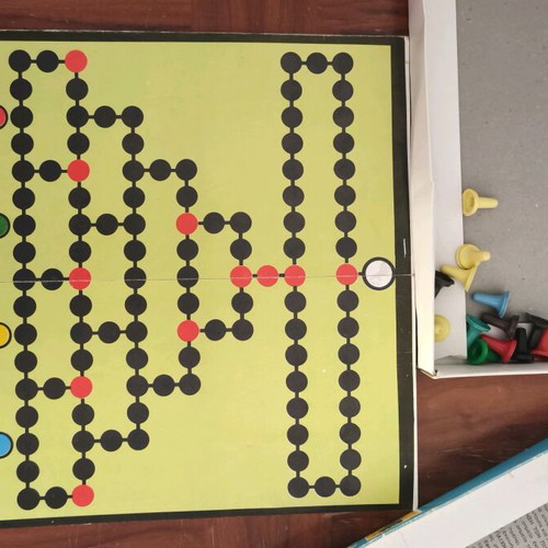Griniaris board game used, vintage 80s Remoundo Ludo