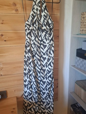 Dress long with back slit and open back, new
