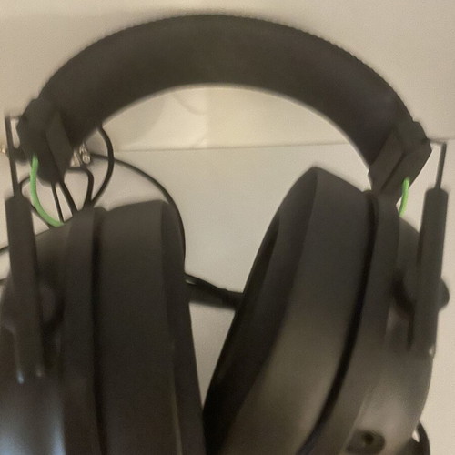 Razer Blackshark V2 headset with detachable microphone and USB sound card