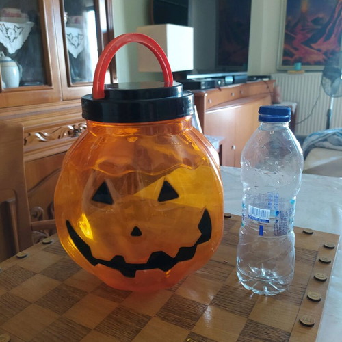 Halloween plastic container with handle like new