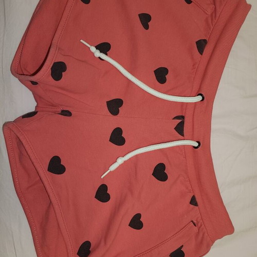 Women's shorts with hearts, pink and black