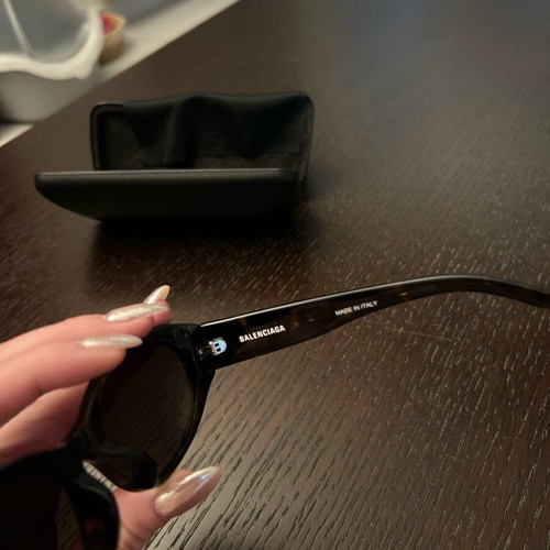 Balenciaga sunglasses brown new