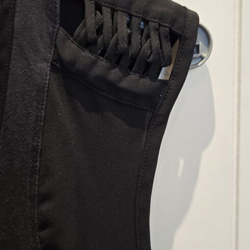 Intimissimi black sleeveless top, size M