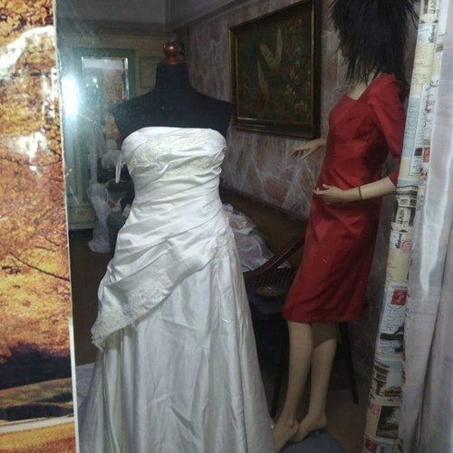 Wedding dresses new, unworn, sizes S-M, set of two