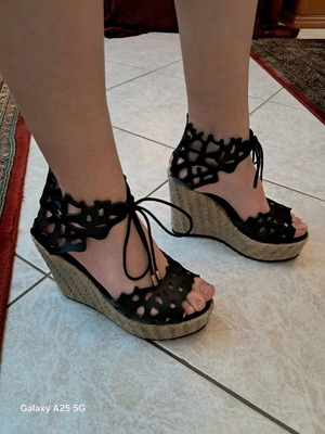 Πλατφόρμες δερμάτινες Νο39 σαν καινούργιο, μαύρες