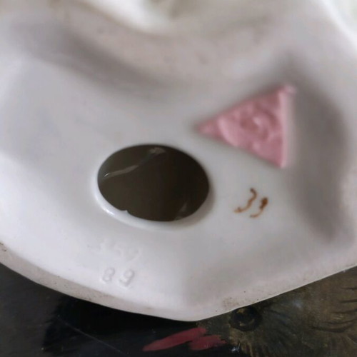 Royal Dux porcelain bird like new