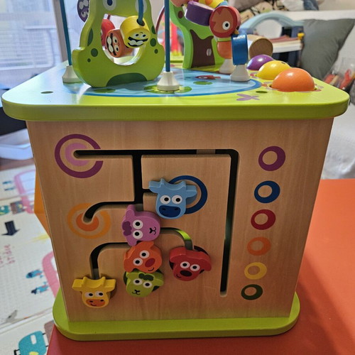 Hape activity cube like new
