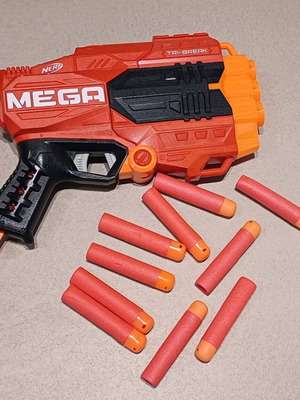 Nerf N-Strike Mega Tri-Break σαν καινούργιος με 10 σφαίρες