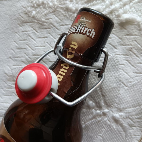 Collectible beer bottle with safety cap like new