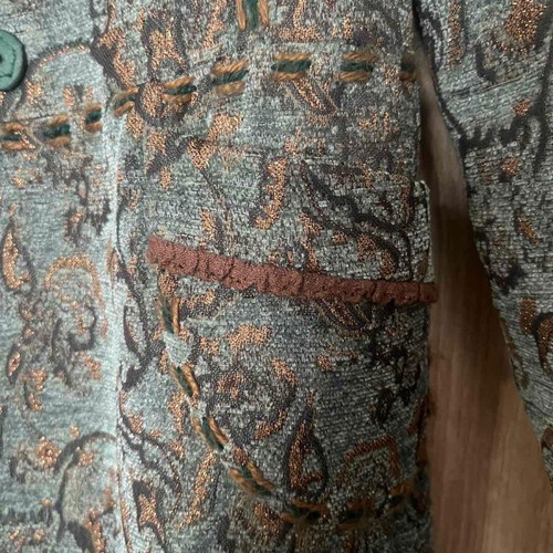 Hoss coat and skirt set like new with brocade and lace details