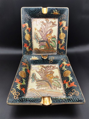 Satsuma ashtrays used, set of 2 embossed 18.5x15.5cm