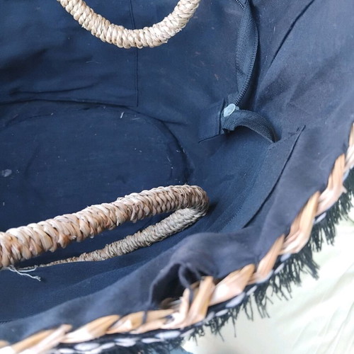 Straw beach bag like new with one handle repairable