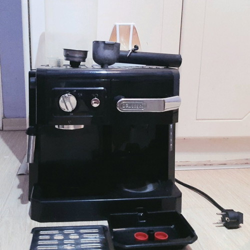 Delonghi Multi-Coffee Maker used, black, 1750W, 15 bar pressure