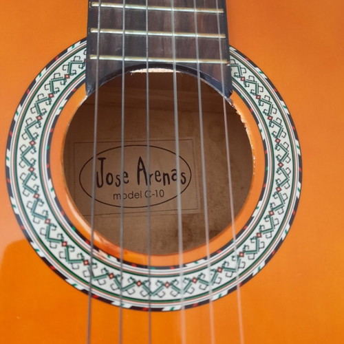 Jose Arenas C-10 classical guitar 4/4 size with soft Roadbag case