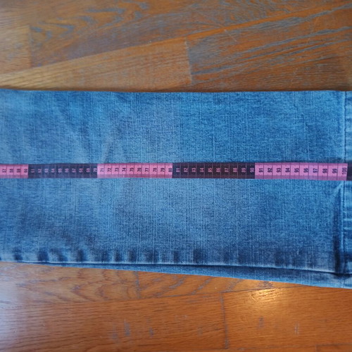 Ripped jeans size L, very good condition, blue