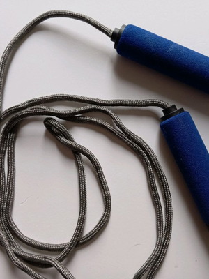 Gym skipping rope used with removable weight on handles