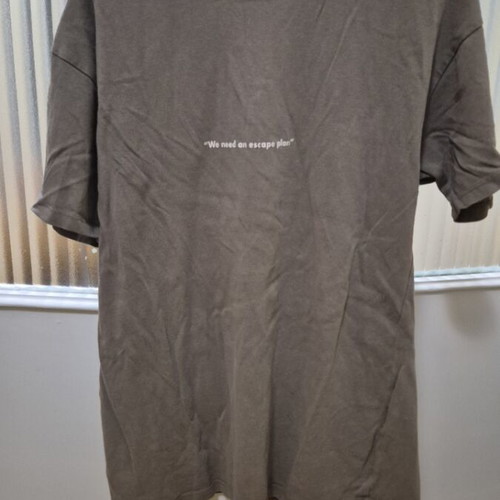 T-shirt beige Medium used