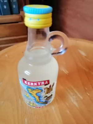 Bergamoncello από Κέρκυρα μινιατούρα νέο ποτό