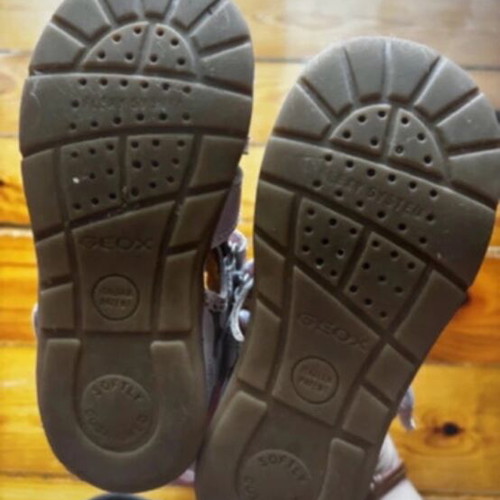 Geox kids sandals used size 23 pink with animal designs and wear