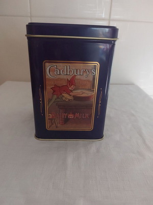 Μεταλλικό κουτί Cadbury σαν καινούργιο