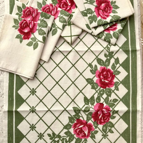 Set of 8 beige kitchen glass towels with roses new