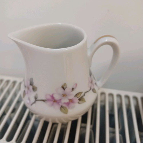 Porcelain tea set like new