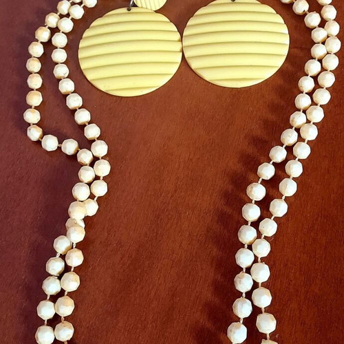 Yellow long necklace with earrings vintage jewelry set like new