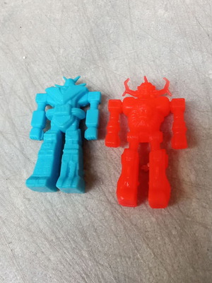 Alien figure set used, rare collectible from 1980s Lakis Kap Delta ice cream