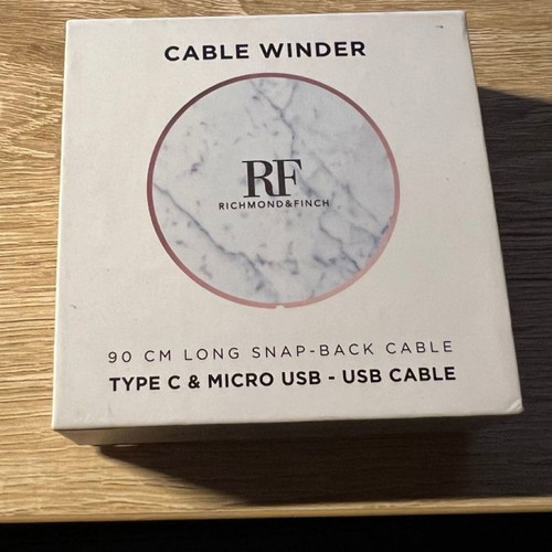 Richmond & Finch USB Type-C and Micro USB cable sealed