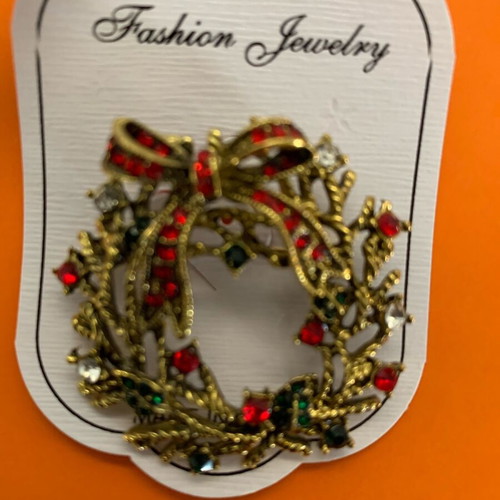 Christmas brooch with scent and colors new