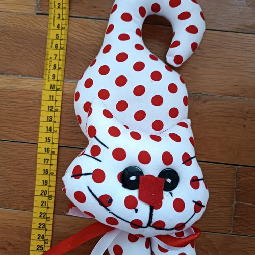 Fabric hanging cat like new, polka dot cushion
