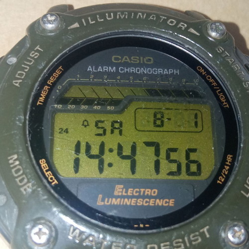 Casio DW-285 watch used, good condition