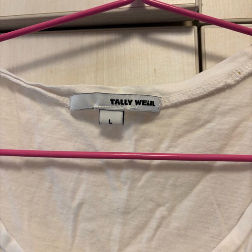Sleeveless T-shirt used, white and pink, size L