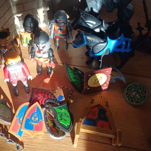 Playmobil 6000 Royal Lion Knights Castle used with extra knights and accessories