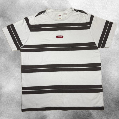 Levi's striped T-shirt size M like new