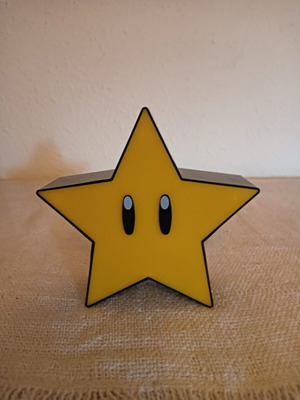 Mario Bros star lamp new, perfect for collectors