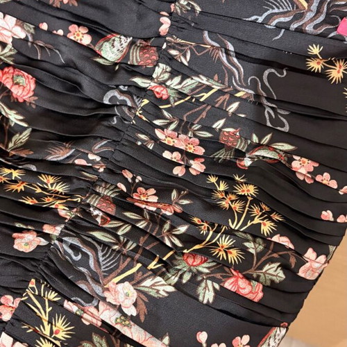 Mango pleated skirt new, black with multicolor patterns, size small