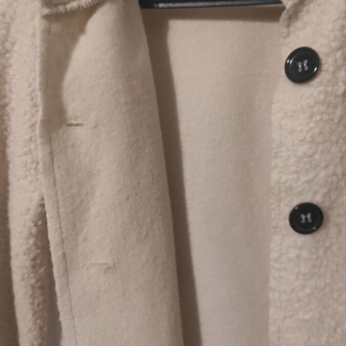 Urban boucle coat white one size like new